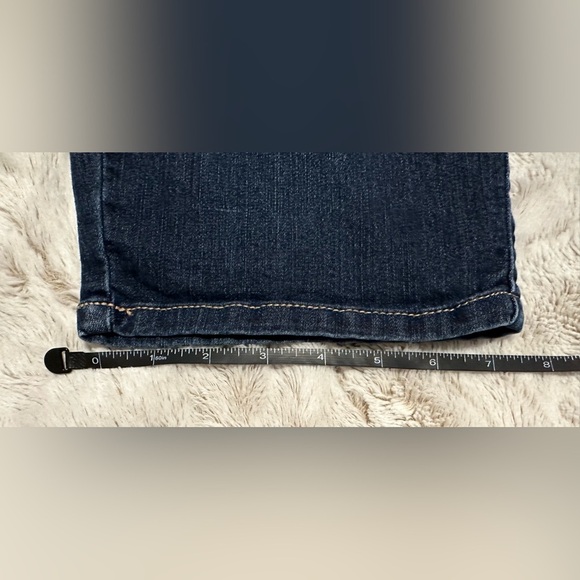 W62 Curvy Fit Bermuda Dark Blue Demin Jean Shorts - Picture 9 of 13